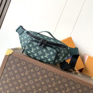 30 x 15 x 8 cm (Length x Height x Width)